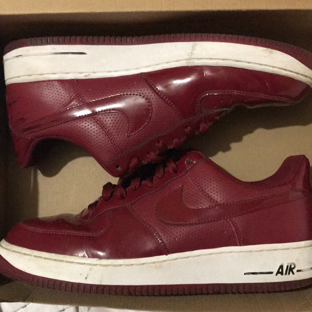Nike Air Force 1 maroon collage 2009-2010